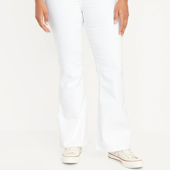 High-Waisted Flare Jeans - Picture 8 of 9